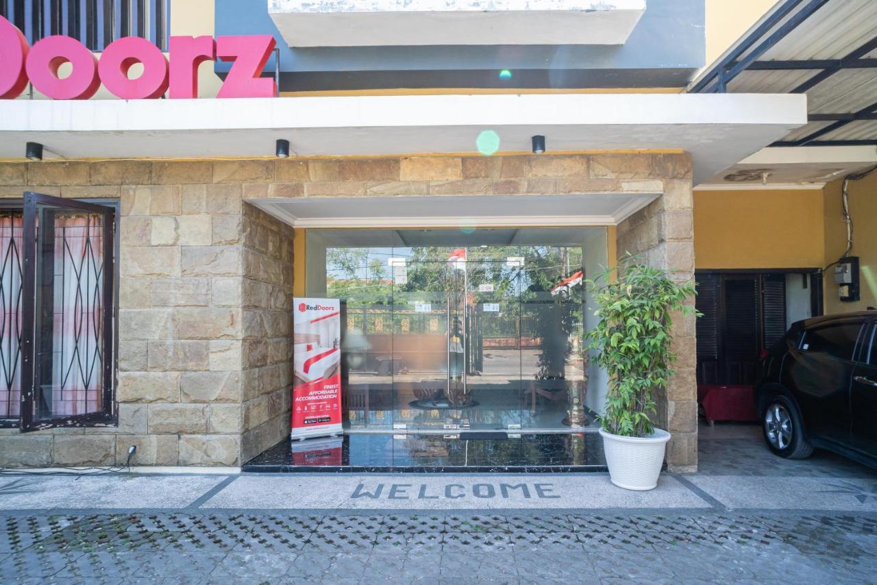 Reddoorz Syariah Near Marvel City Mall 2 Surabaya Exterior photo